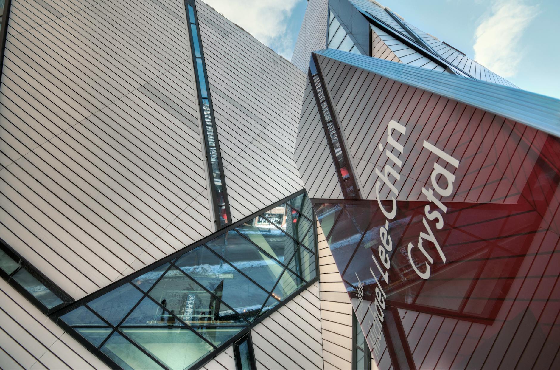 Royal Ontario Museum (ROM): Complete Visitor’s Guide for 2026