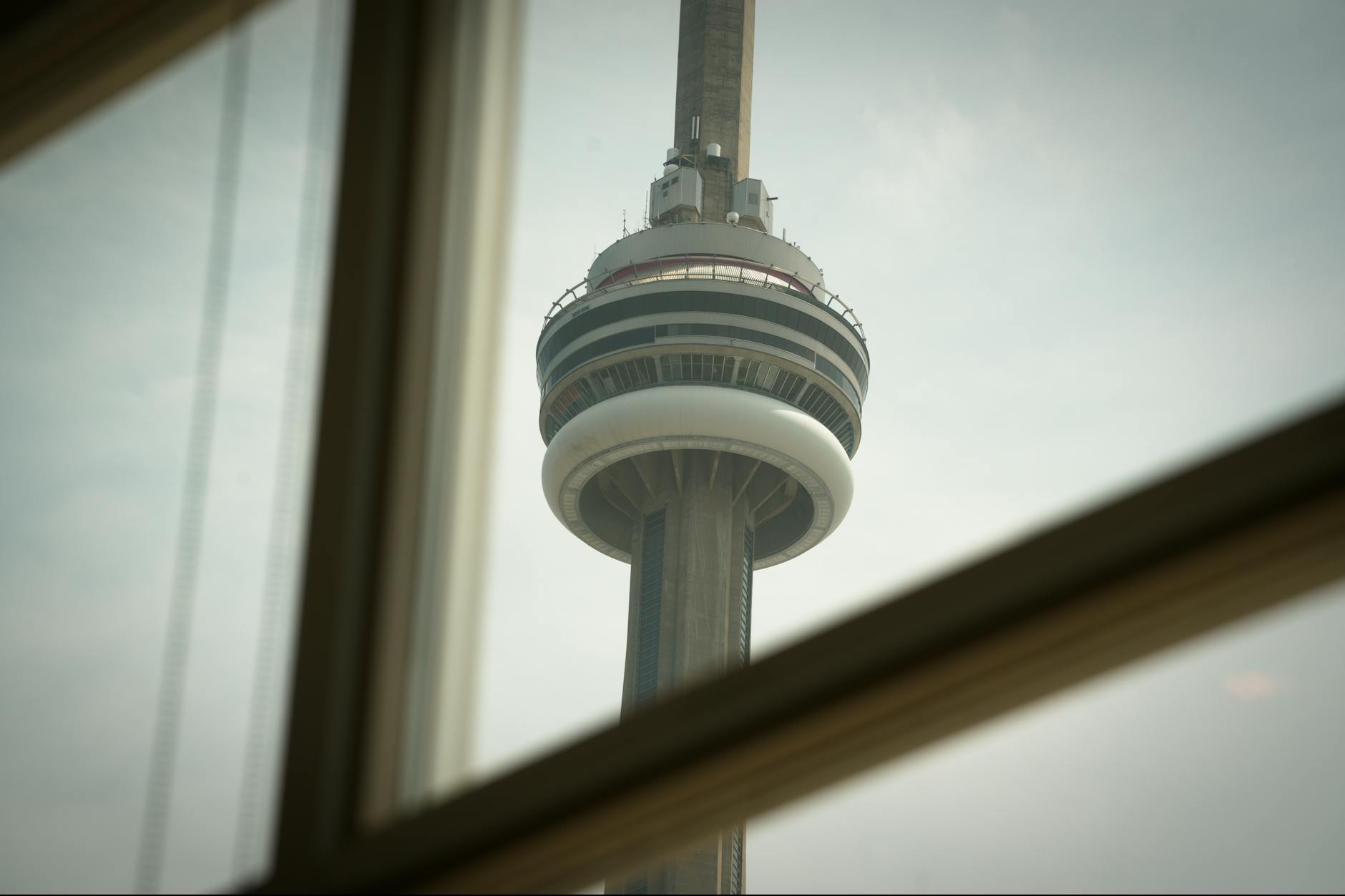Hotels near CN Tower Toronto room view of skyline