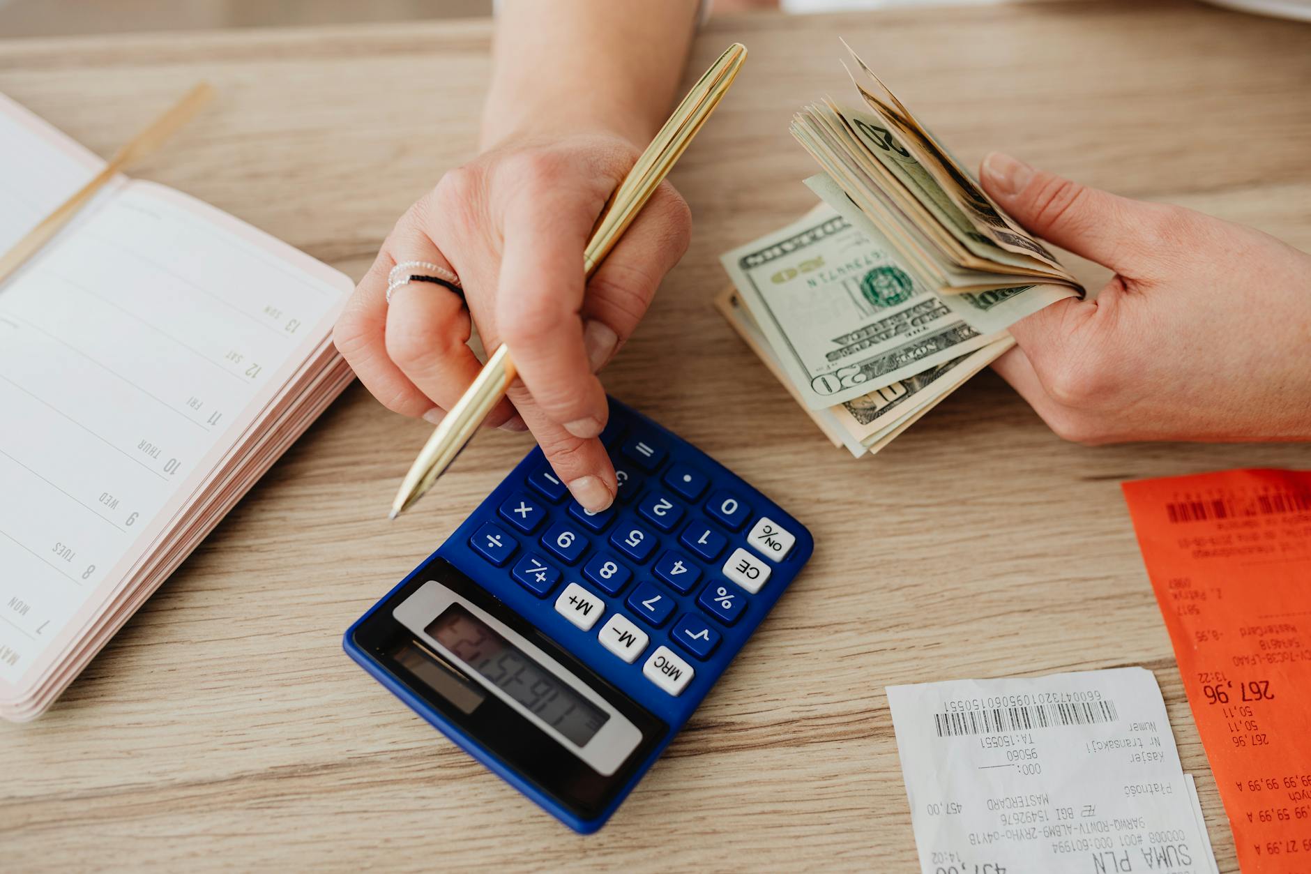 How much does Toronto cost travel budget money calculator planning
