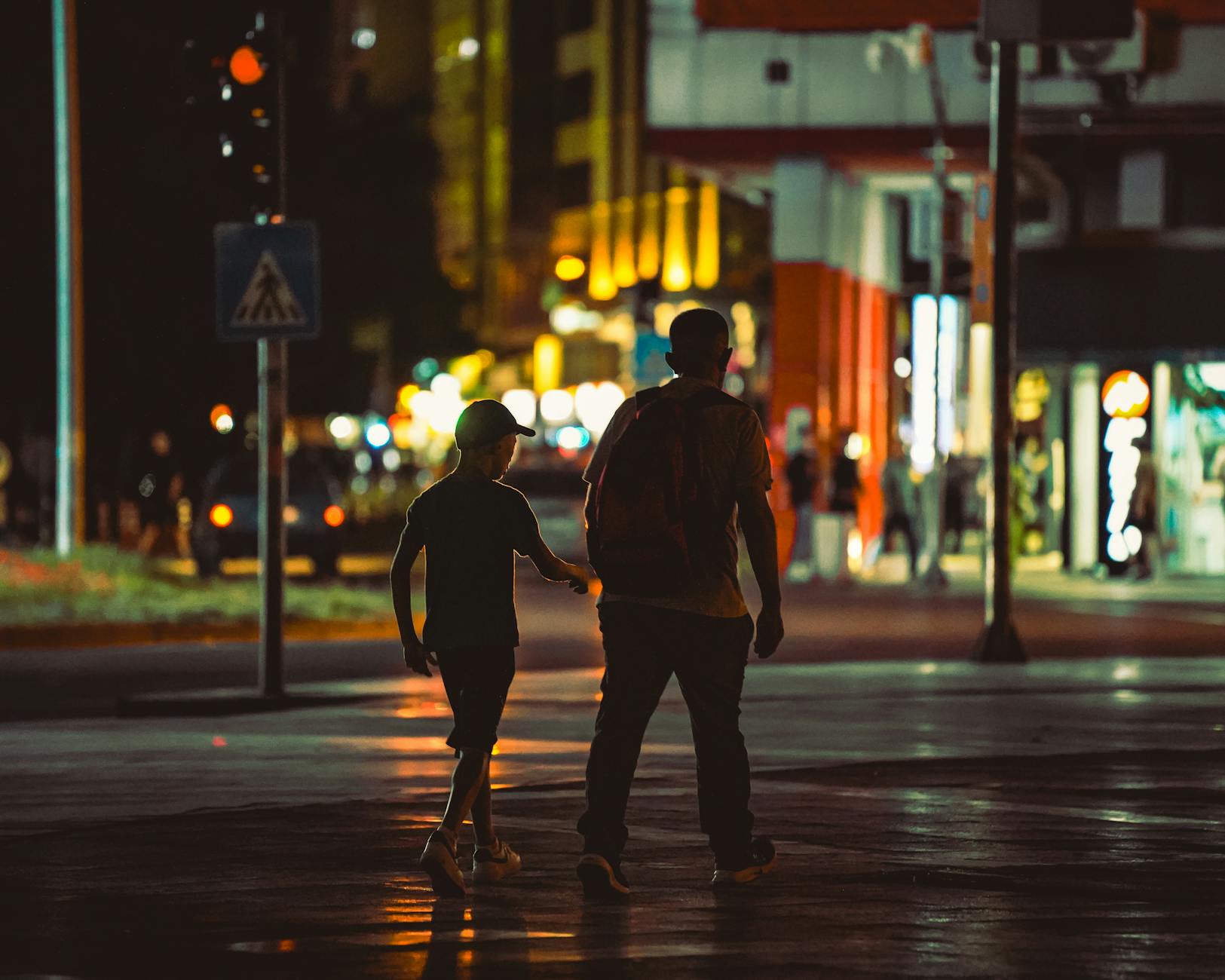 Is Toronto safe for tourists busy downtown street pedestrians evening