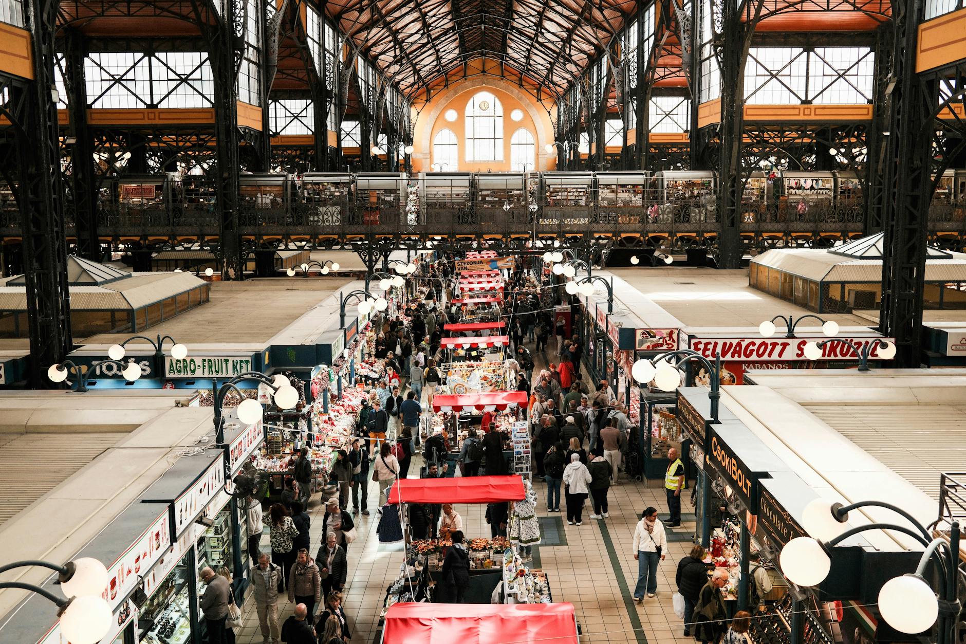 Toronto Food Markets & Food Halls: Complete 2026 Guide