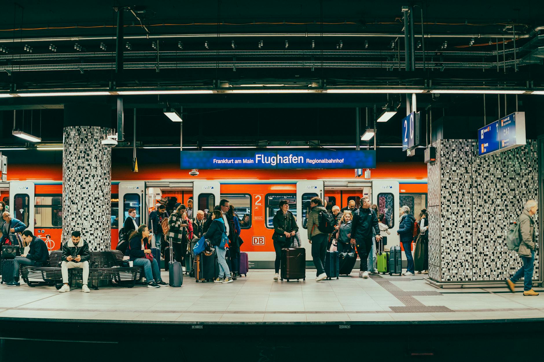 UP Express Toronto 2026 Airport To City In 25 Minutes Up Express Toronto Pearson Airport Station 