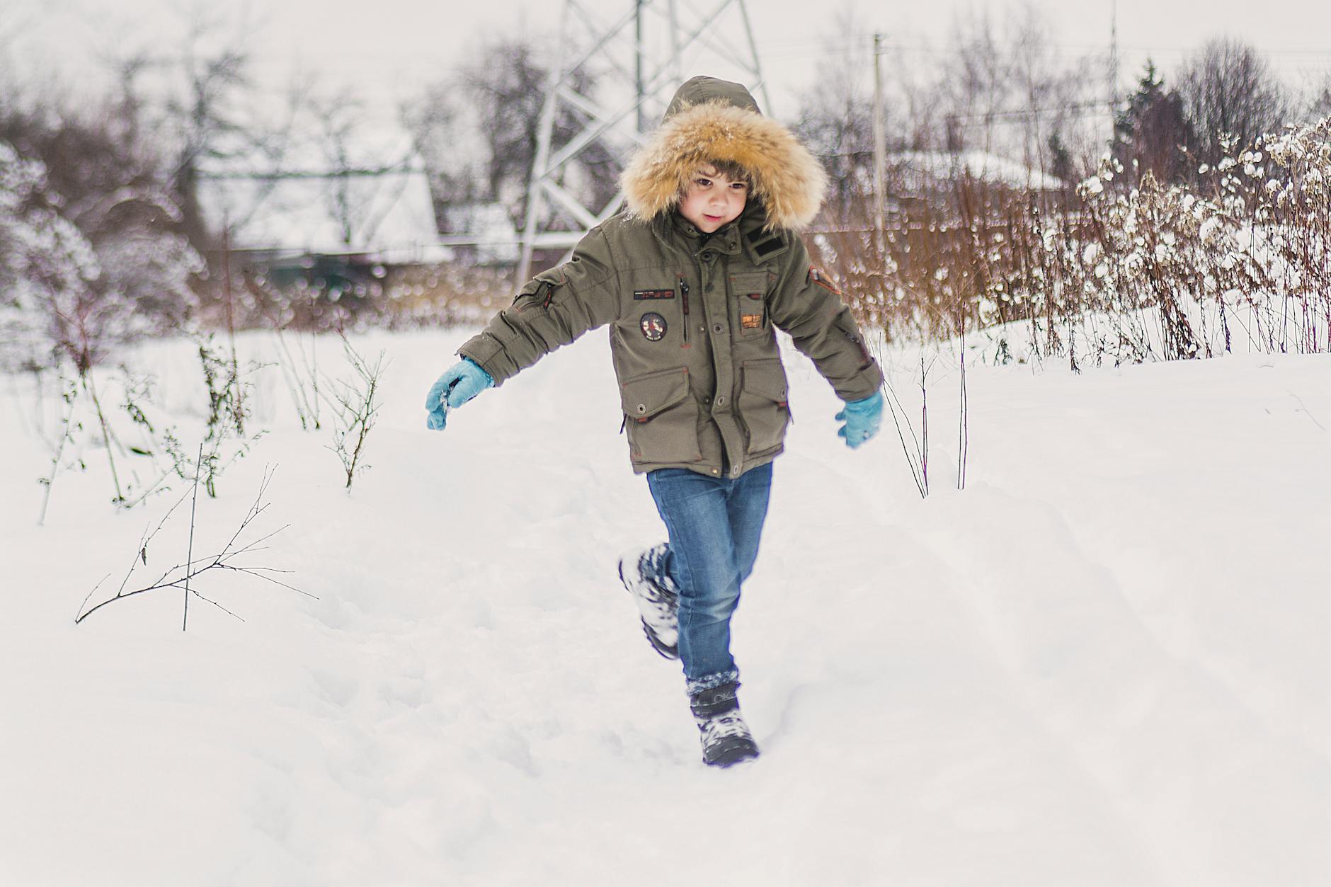 What to pack for Toronto winter parka boots gloves cold weather