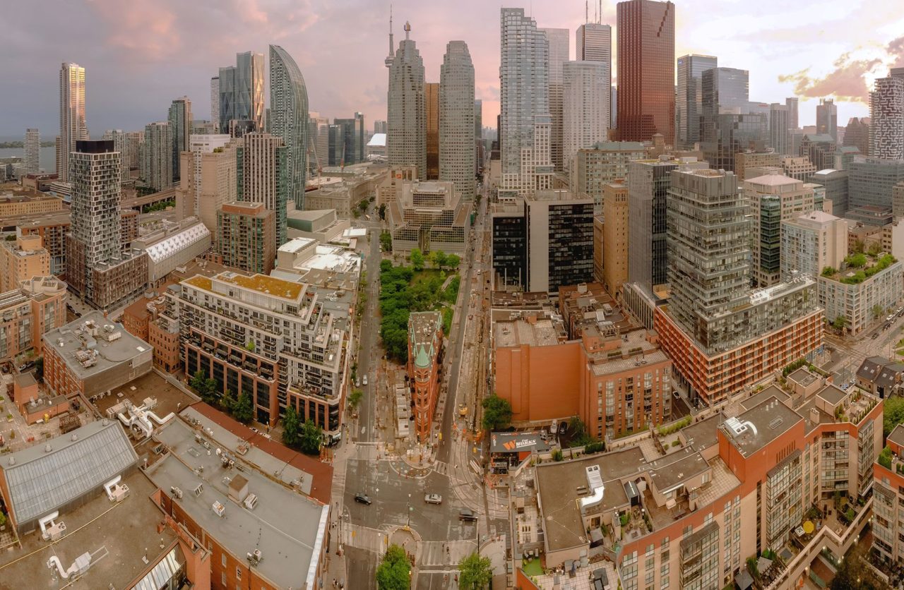 Downtown Toronto neighborhoods and Financial District skyline