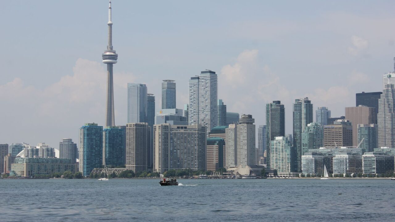 Toronto skyline CN Tower from water